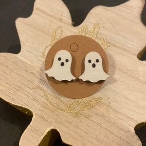Wood Ghost Studs